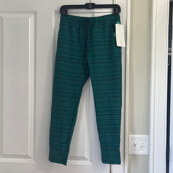 lululemon athletica Pants - Lululemon crop slim pants